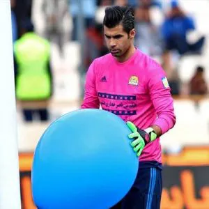 محسن فروزان از تراکتور اخراج شد