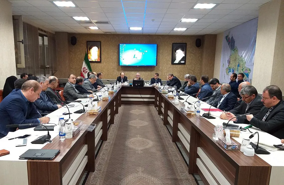 ضرورت نوسازی ماشین‌آلات راه‌سازی و استفاده از مصالح باکیفیت در تولید آسفالت