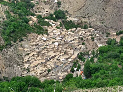 ساماندهی و احیای بافت روستای تاریخی اوشتبین