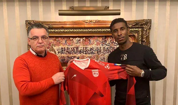 قرارداد کنستانت با تراکتور فسخ شد