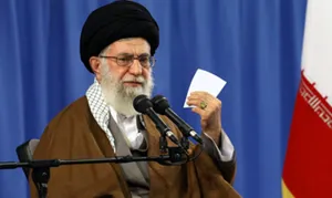 نمی‌شود که انسان یک دهه همه‌کاره‌ی کشور باشد، بعد یک دهه‌ی بعدی تبدیل شود به مخالف‌خوان کشور/ اینکه بدون هیچ تمییزی این قوه و آن قوه را محکوم کنیم، هنر نیست / نقدِ با تهمت‌زنی و لجن‌پراکنی، حرام است / انقلابی‌نمایی غیر از انقلابی‌گری است؛ امام فرمودند ملاک، حال فعلی افراد است / دستگاه قضایی ما بدون ایراد نیست، لکن نقاط مثبت را هم ببینم