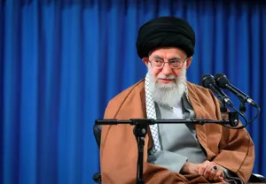 موافقت مقام معظم رهبری با عفو و تخفیف مجازات تعدادی از محکومان