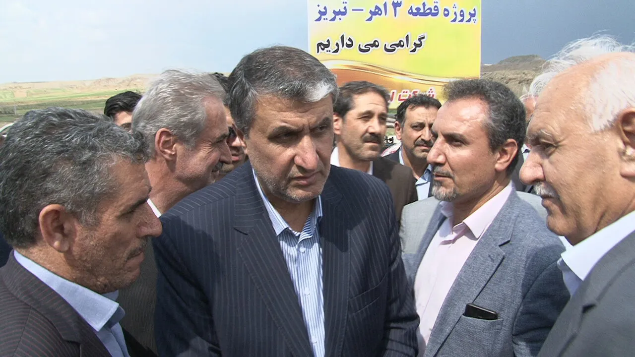 وزیر راه: درصدد تکمیل بزرگراه تبریز - اهر تا پایان سال هستیم
