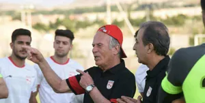 دنیزلی:مدعی قهرمانی هستیم/ با تیمم به لیگ قهرمانان می‌روم