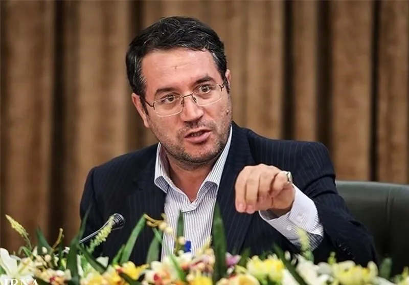 برنامه کاهش ۱۰ میلیارد دلاری واردات کالاهای صنعتی تا پایان سال ۱۴۰۰