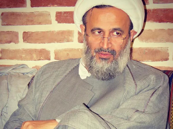 پس از حوزه علمیه، «دبیرستان» پناهیان هم از راه رسید/ از شهریه ۱۰ میلیونی «دبیرستان» تا برنامه ریزی برای تاسیس «دبستان» / آیا مدافع شفاف بودن آرای نمایندگان، درمورد فعالیت‌های اقتصادی خود شفاف‌سازی می‌کند؟