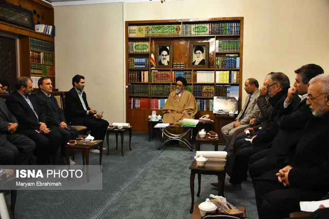 سخت گیری‌های بی‌جهت، باعث شده جوانان از ما فاصله بگیرند