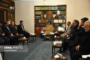 سخت گیری‌های بی‌جهت، باعث شده جوانان از ما فاصله بگیرند