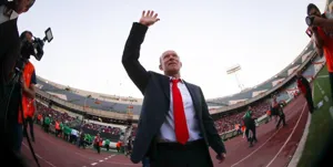 فساد اخلاقی سرمربی سابق پرسپولیس تهران/ وزارت ورزش پاسخگو باشد