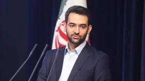 وزیر ارتباطات: سه مرکز مهم پخش ویروس کرونا در ایران به ترتیب بیمارستانها، پمپ بنزینها، سوپرمارکتها هستند