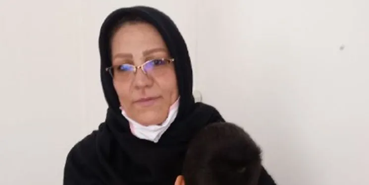 معلم مراغه‌ای برای دانش‌آموزش خانه خرید