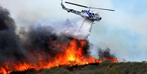 آغاز عملیات اطفاءحریق جنگل‌های ارسباران با پرواز بالگرد هلال احمر