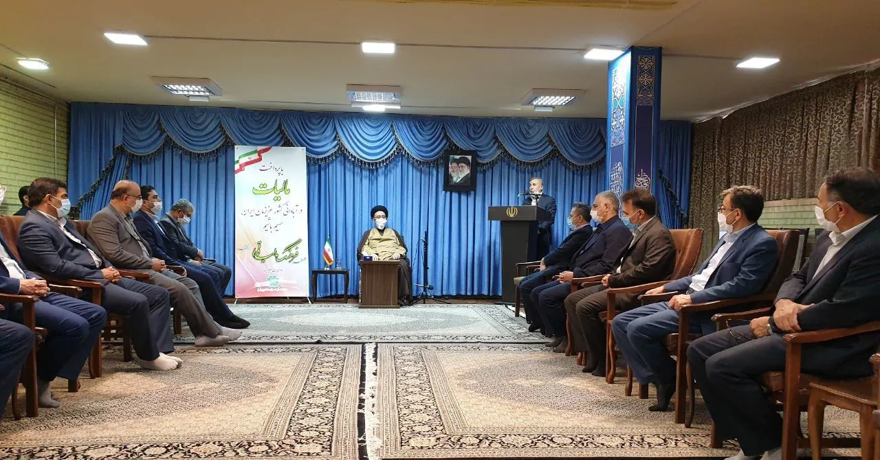 امام جمعه تبریز: پرداخت مالیات عامل توسعه جامعه است