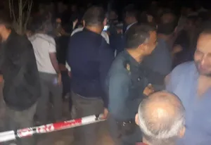انفجار شی نامشخص در قائمشهر مردم را به خیابان کشاند / ایجاد حفره سه متر مربعی در آسفالت / جراحت سطحی یک مرد ۶۰ ساله / احتمال برخورد شهاب‌سنگ