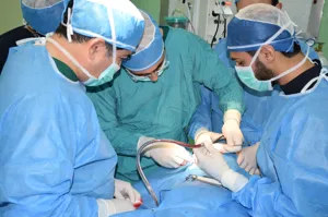 تعویض مفصل فک صورت با استفاده از دنده قفسه سینه در تبریز