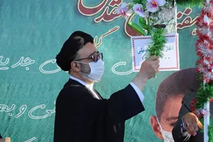 امام جمعه‌تبریز: در کنار تعلیم باید به تربیت دانش‌آموزان هم توجه خاص شود