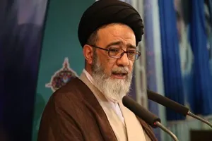 امام جمعه تبریز: دشمن درصدد سیاسی کردن موضوع سلامت در کشورمان است