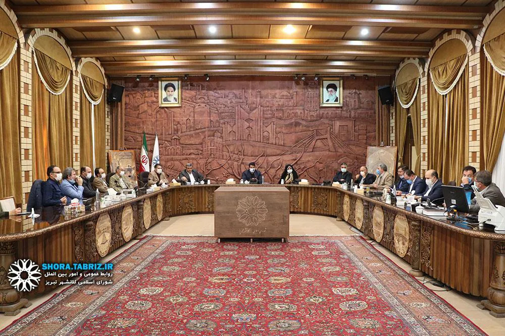 نظارت را جدی بگیریم / کسی جلوی اظهارات شهردار را بگیرد
