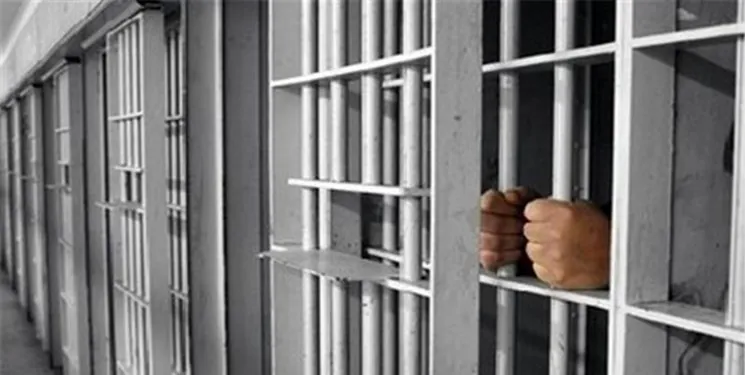 بنری که در زندان تبریز یک اعدامی را حافظ و معلم قرآن کرد