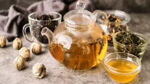 ۷ چای گیاهی که با عفونت ویروسی در بدن مبارزه می‌کنند