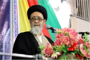 امام جمعه تبریز: انقلاب اسلامی کشور را از یوغ استعمار نجات داد