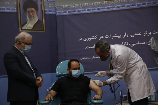 آغاز تست انسانی واکسن ایرانی \"فخرا\" / فرزند شهید فخری‌زاده نخستین تزریق‌کننده