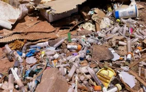 نظارت بر امحاء پسماندهای بیمارستانی و کرونایی در تبریز