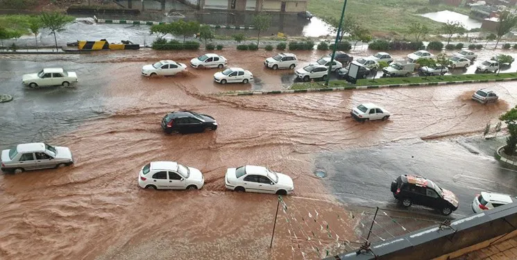 تبریز شبکه جمع‌آوری آب‌های سطحی ندارد / دستگاه‌های به هشدارهای مدیریت بحران توجه نمی‌کنند