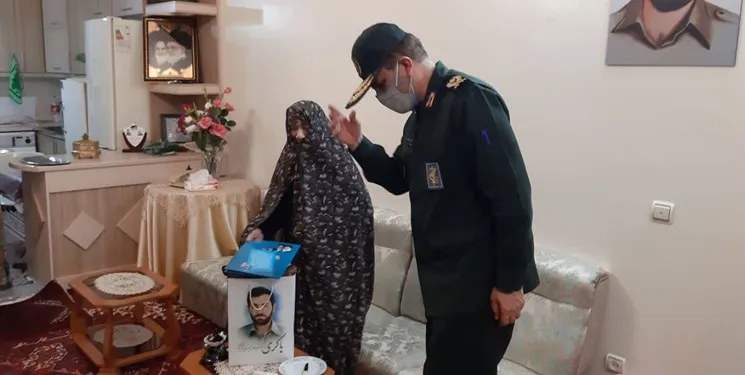 شهیدی که دو مزار دارد/ روایت پروانه ای که در آتش عشق آزادسازی خرمشهر سوخت!