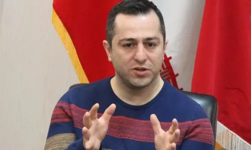 امتیاز تیم فوتبال شهرداری واگذار نشده است/ شهردار و شورا تصمیم گیرنده اصلی‌اند