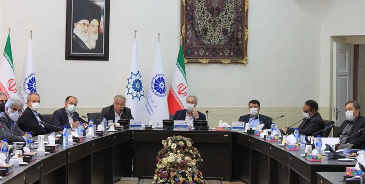 وقتی قطعی برق صنایع را فلج می‌کند! / تشکیل صف های طولانی کامیون های ایرانی در مرزهای ترکیه