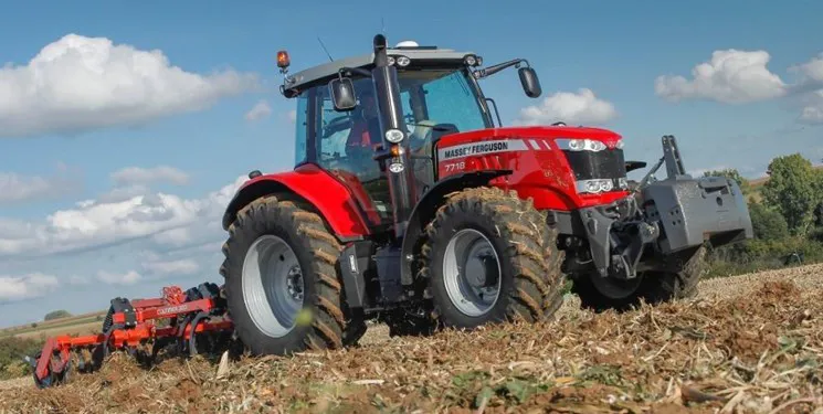 تراکتورها شماره‌گذاری می‌شوند