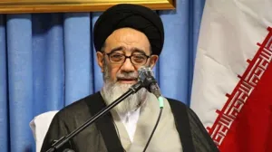 انتقاد نماینده ولی فقیه در آذربایجان شرقی از انتقال اعتبار بانک ها به خارج استان