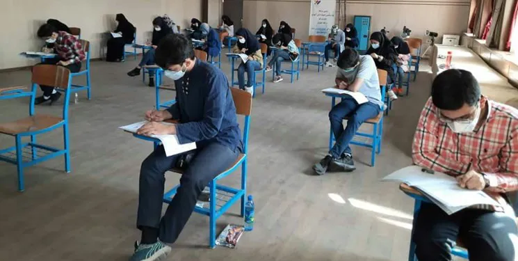 رقابت دانش‌آموزان نانویی در تبریز